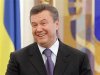 Янукович смеется