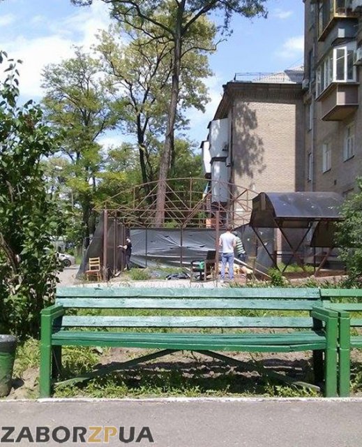Santaram - кальянная отстраивается возле детской музыклаьной школы в Запорожье