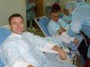 Андрей Гамов сдает кровь