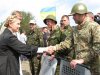 Юлия Тимошенко с бойцами Хортицкого полка