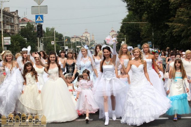 парад невест